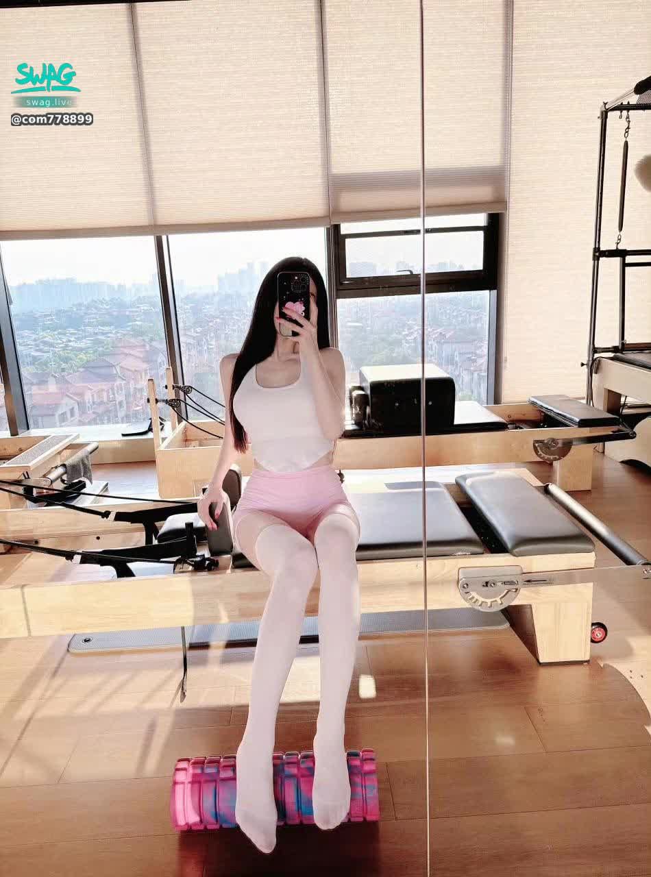 com778899 : 爱好健身spa做瑜伽的bb