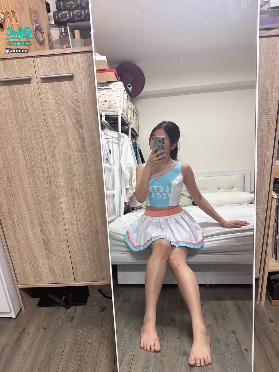 janicee : 啦啦隊原味廣告服❤️