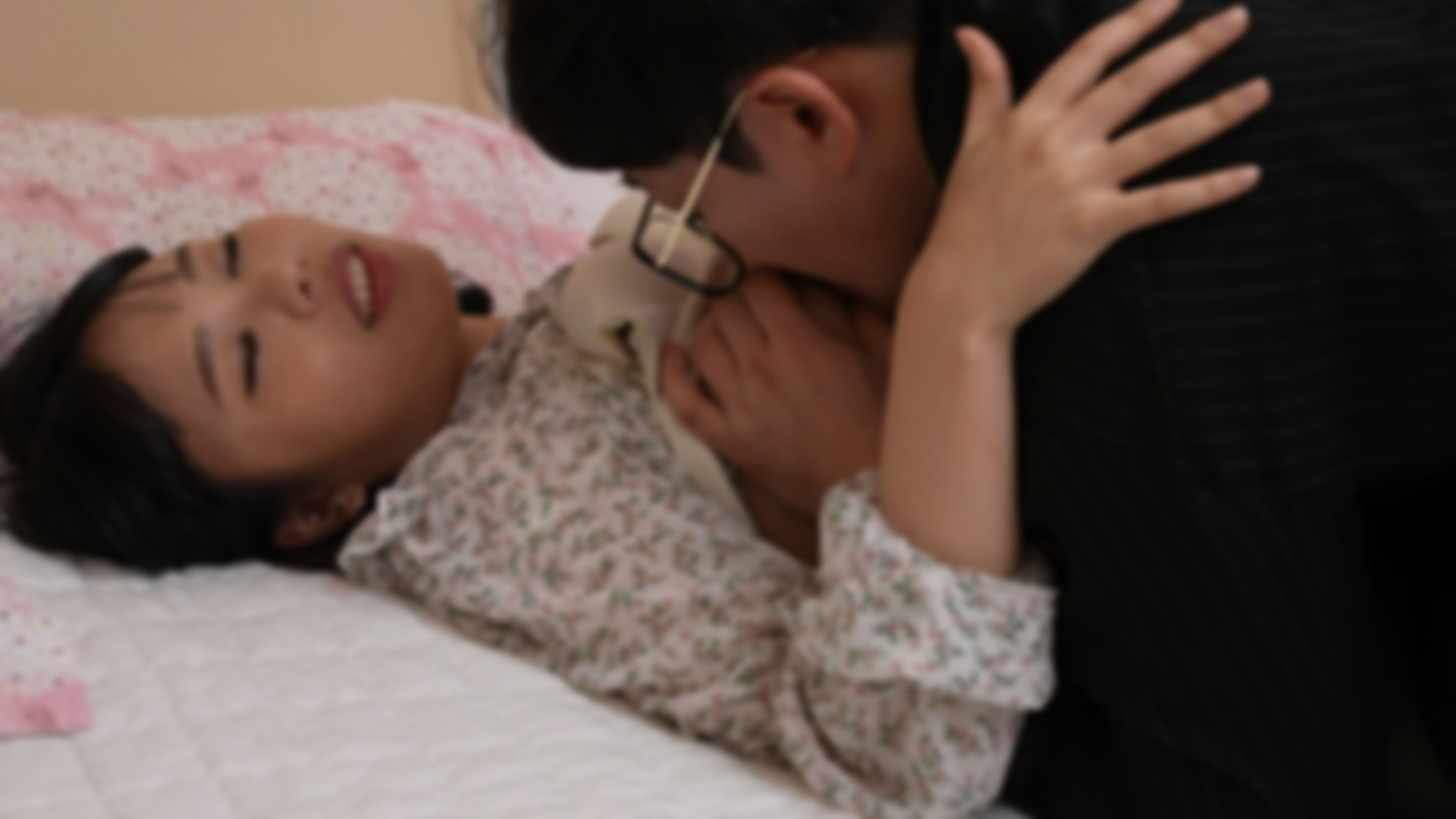  : 見董事長之前，被舔鮑的贊助女