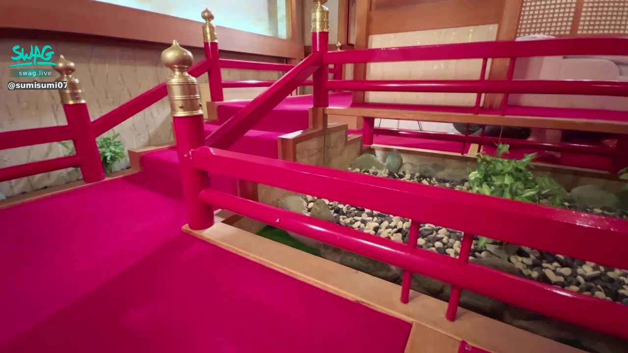 sumisumi0713 : 宮殿裡的淫褻遊戲