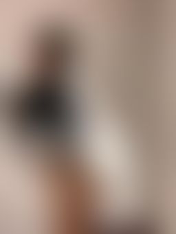 lonelymeow : spank me Daddy!
