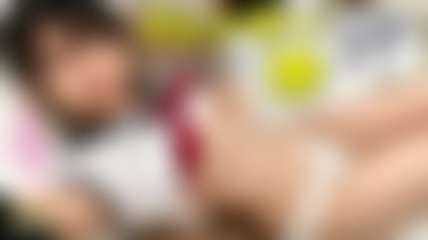 penicorn : 喜歡中年男人的高中女生！在口腔和陰部射了三次精！#柳井ひな