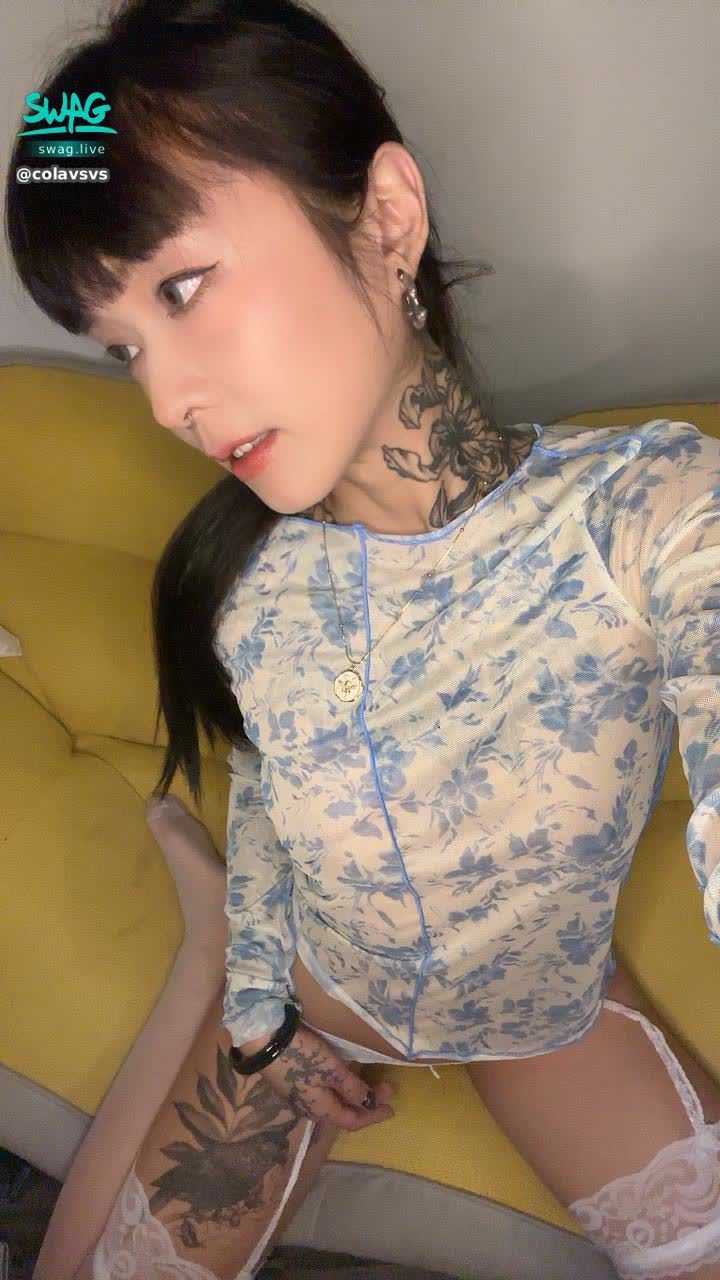 colavsvs : Babe今晚11點見🍓💕
#約會直刷 
#主題直播