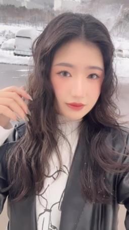 lisa_s : Do you like snow? 😚