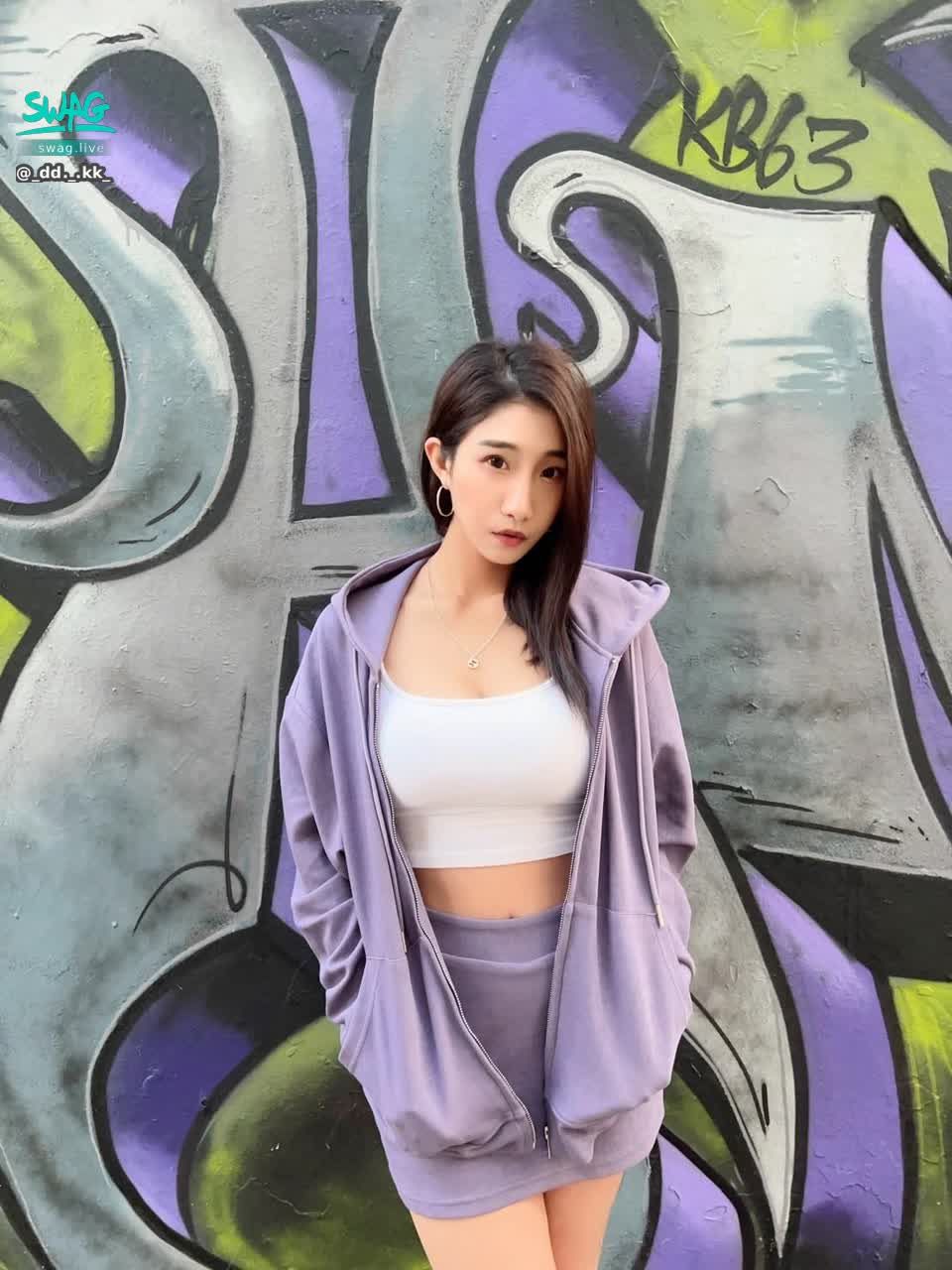 _dd._.kk_ : 不能對我動手動腳