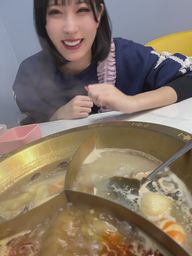 riconofantias2 : 好きなものをいっぱい食べました💕🥳
食べなれない味だったけどおいしかった~🤍🤍