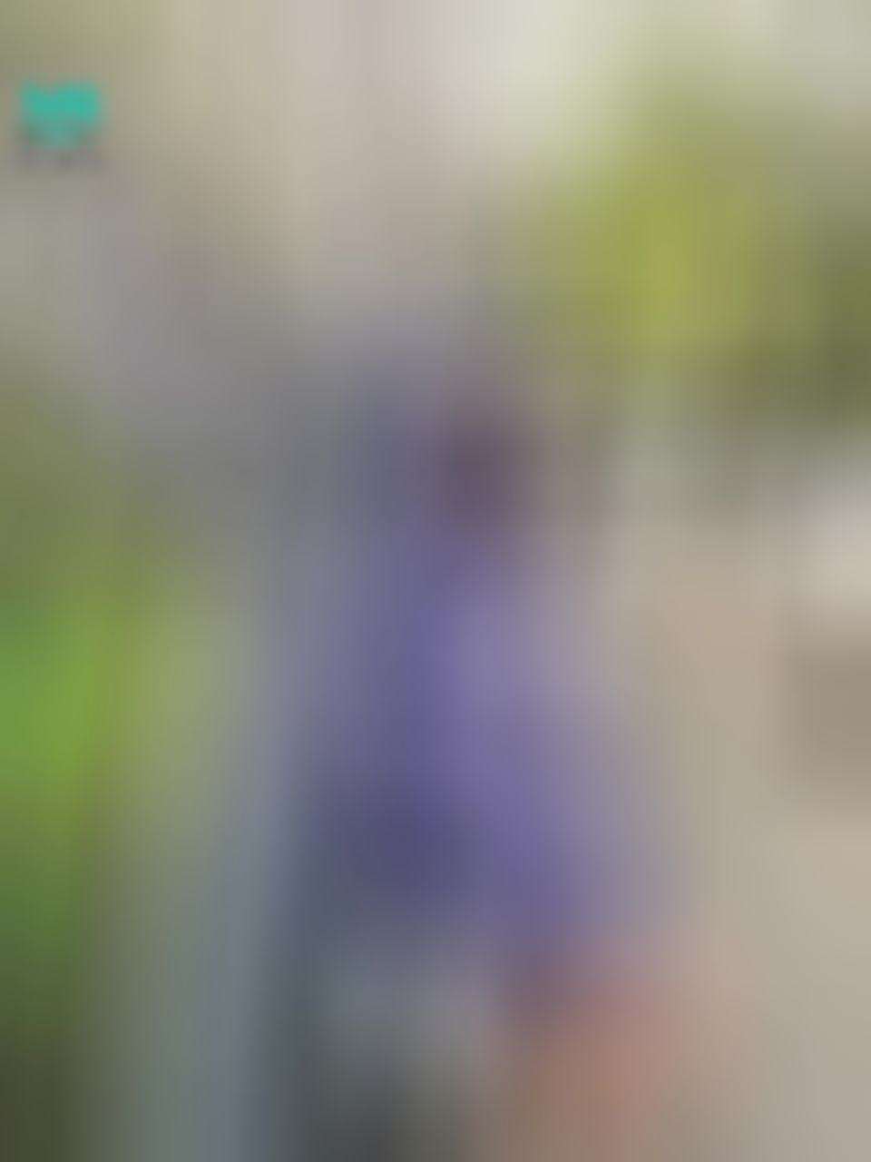  : 