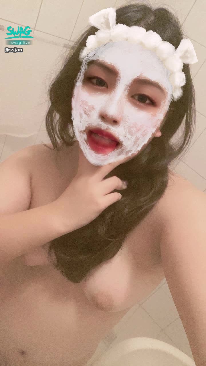 ssjan : 好久沒有開播～今天來播一下💖