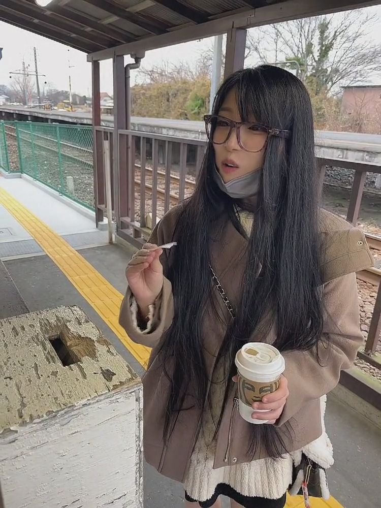 chiori_chan : 切符入れるとこないんですけど、、、？