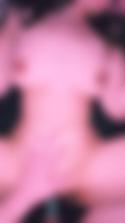 69greengreen : 偷情E奶女友💚巨乳控必解鎖🔓兩粒又軟、又大、有粉的車頭燈 在鏡頭前上下搖晃‼️女孩的呻吟超好聽 光用聽就能勃起的那種🥵