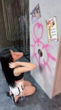 iuiu227 : Eating a stranger's dick 🔞