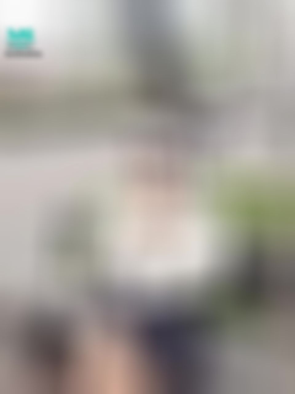  : 