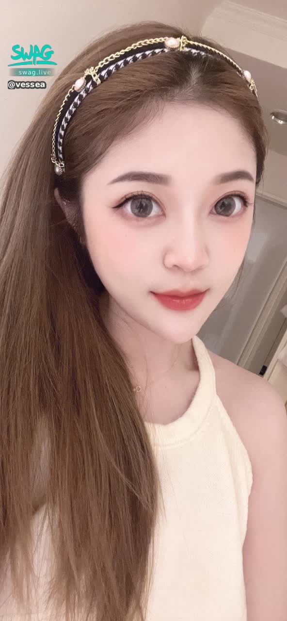 vessea : 各位甜甜們～天氣變化大要好好照顧身體！謝謝你們的陪伴🩷🩷Babe