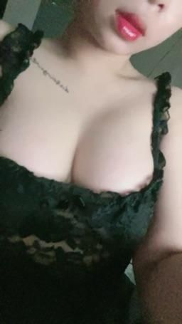tlizn : 🤤🤤