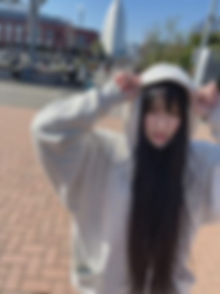 chiori_chan : 【ちょり散歩】これどこにいるかわかる～？