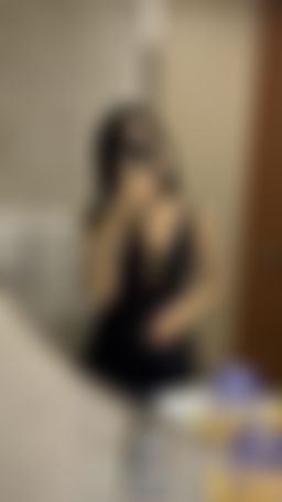 janicee : 最近開房都是碰到小浴缸🛀
沒辦法在裡面做愛🥺
這種可以直接脫的洋裝最適合約炮❤️