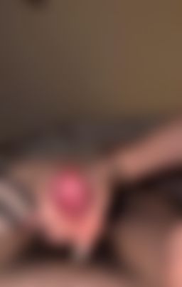 brownfang32318 : 偷偷和表弟在姨妈家做爱