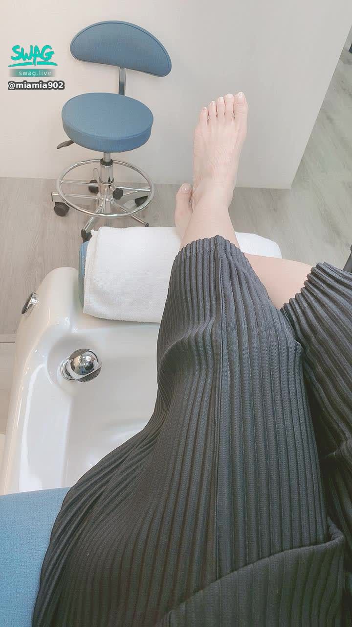 miamia902 : 進廠保養一下吧～
足交前後都要～