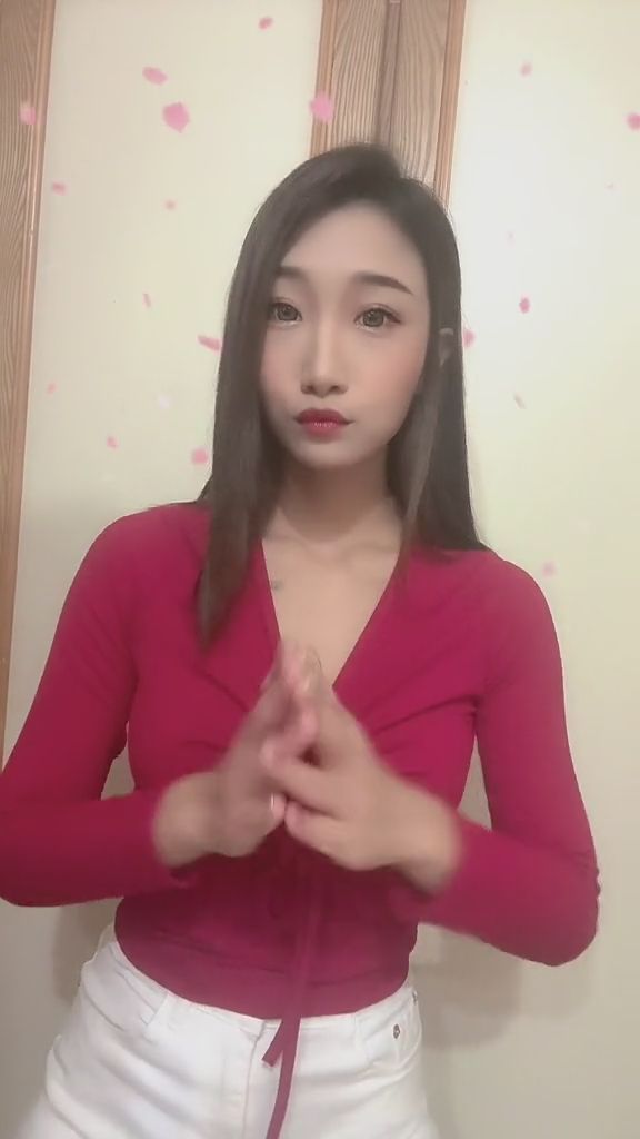  : 