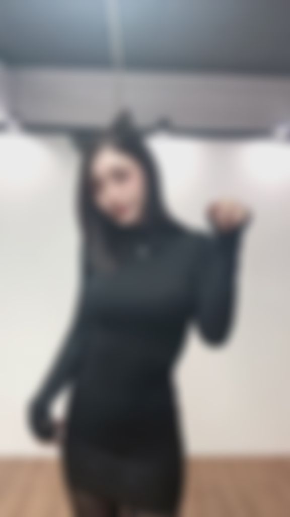  : 
