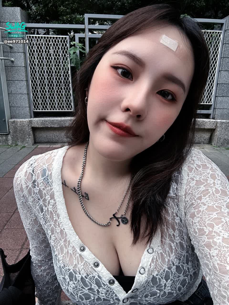 ee971014 : 今天開始是腦袋破洞主播
什麼時候好什麼時候結束這名稱
歡迎來直播間嘲笑我