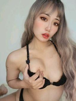  : 