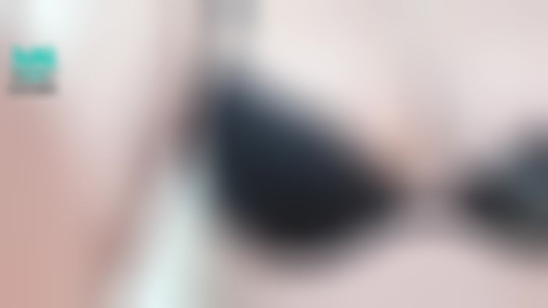  : 