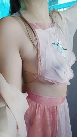 florababy : 这是你喜欢的若隐若现吗？