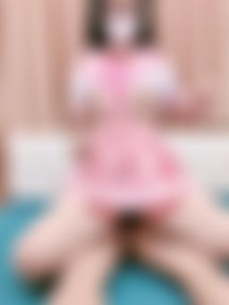 babefunxx : 妹妹小逼運可表演淫水