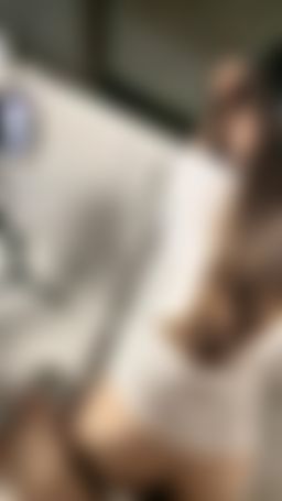 yuyusweet : 這樣在廁所叫回音好大👅