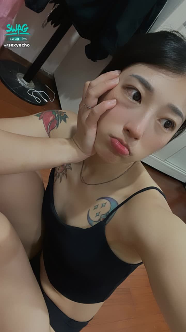 sexyecho : 猜猜我在想什麼