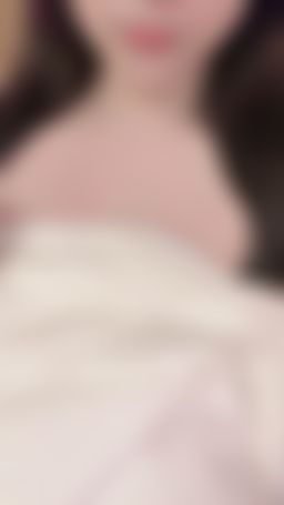synus : 女女慰慰興奮到激凸🤭🤭想要完整影片快快私訊我愛安娜，誰會想要一起去按摩～趕快私訊我愛安娜❤️
