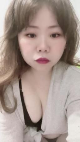 aprillie : 若隱若現喜歡嗎