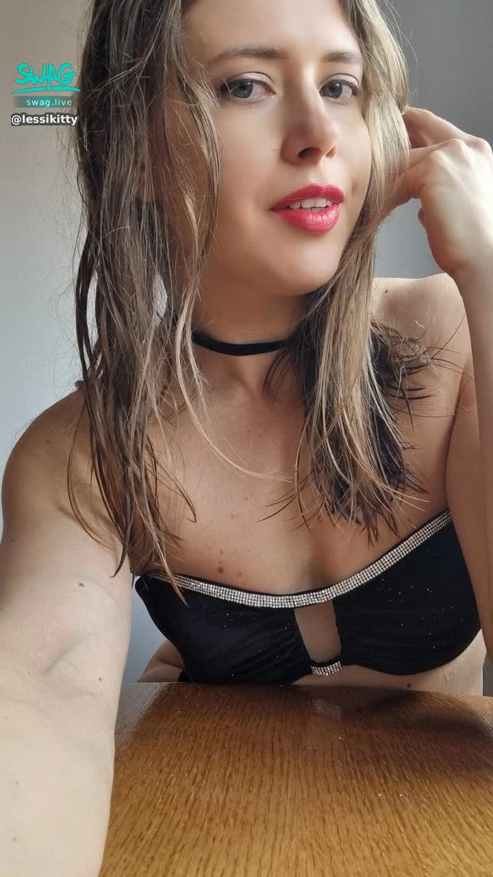 lessikitty : sexy  lips 💋