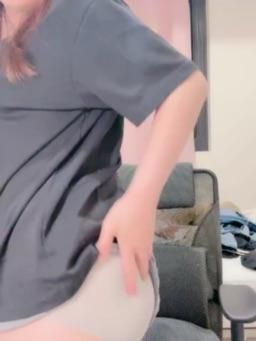 wanna_honey : 超用力的打屁股