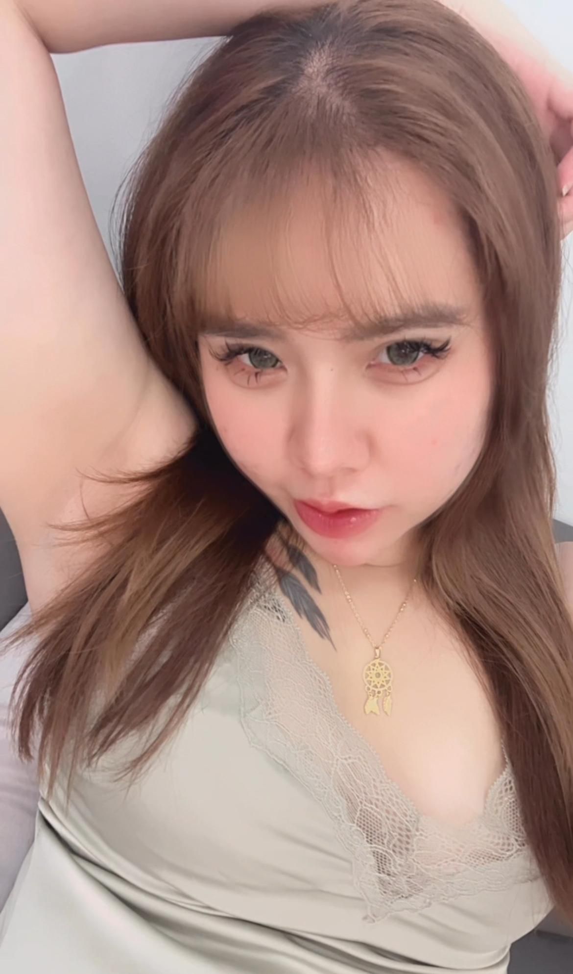 may_yy : The temptation of pajamas just after getting up 🫦👅