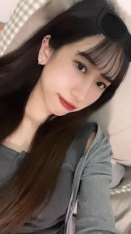 ophelia__ : 長髮妹妹🌸正在努力留長⋯