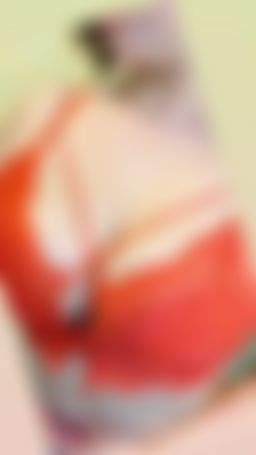 383838moni : 橘紅色內衣 乳溝 試穿 不同角度看不同感覺