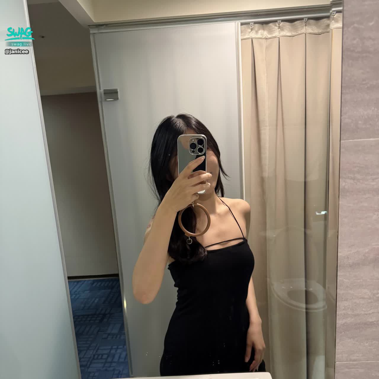  : The petite robe noire 🖤
