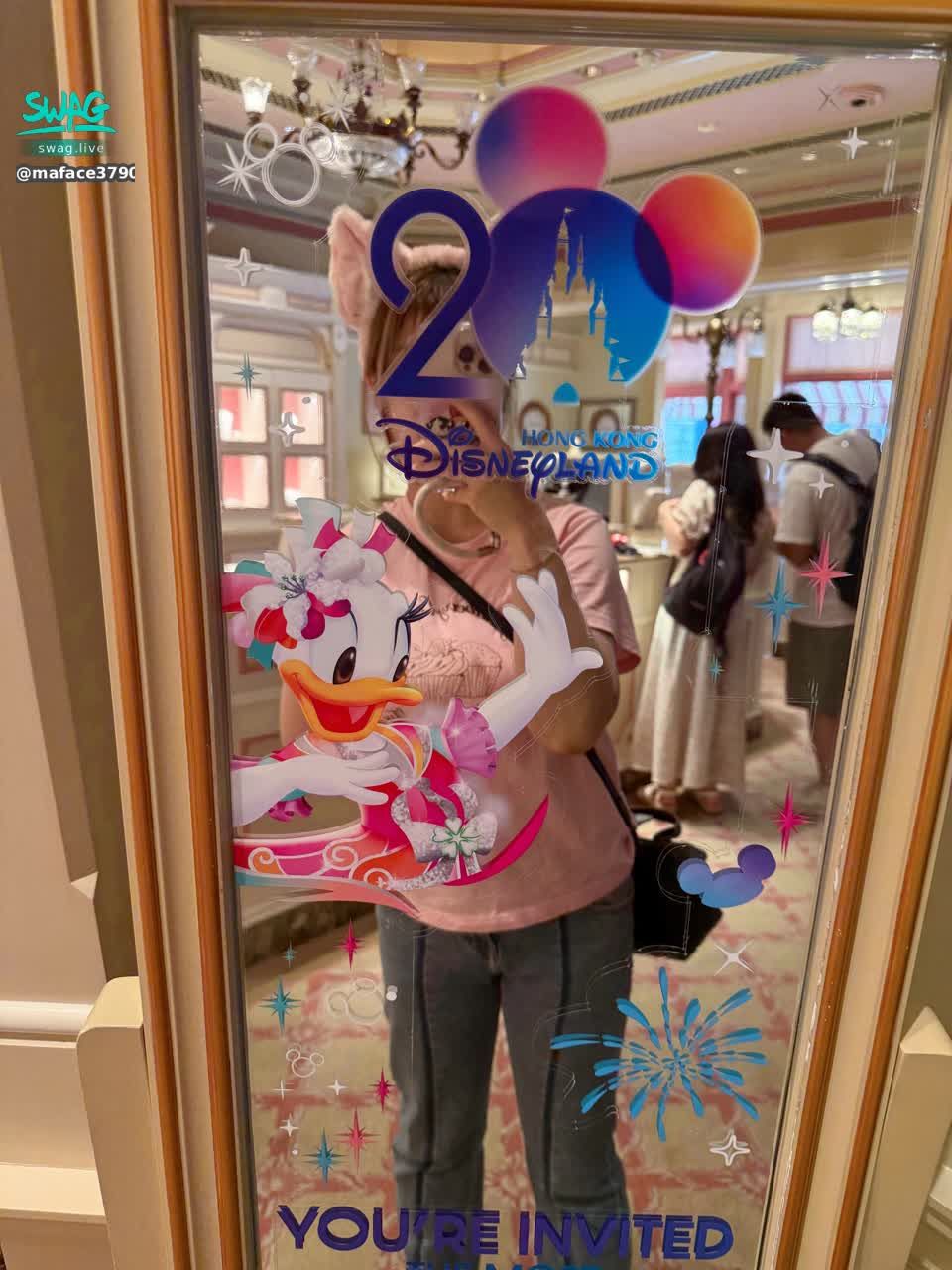 maface3790 : 迪士尼樂園好好玩 變身可愛的達飛熊娃娃🐻🏰