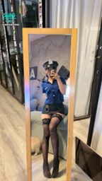 : Should the policewoman with black silk stockings be handcuffed directly? 🥵