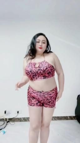 isxiaonan : 来个舞蹈吧 喜欢吗