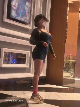383838moni : 穿這樣子，不曉得行情變多少？