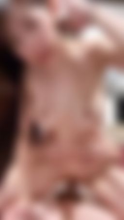 ladyyuan : 受不了直接無套女上抽插！好清楚看到肉棒抽插的樣子超淫蕩的