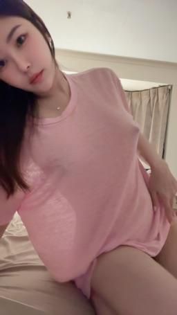 lovekikii : 福利時間🥳  我開始在幻想想摸摸了⋯