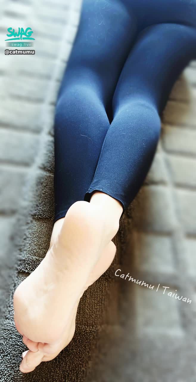 catmumu : 光躺著就流汗了☀️