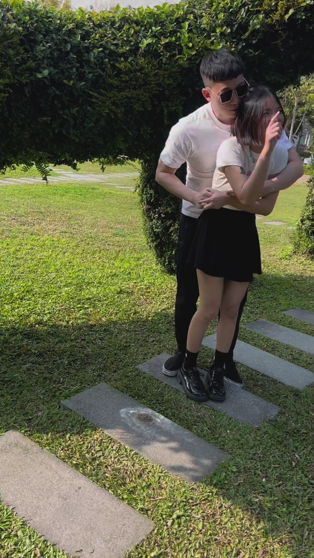 babes.private : 談話「性」節目 有沒有興趣！？ 聊天之前我們先到戶外熱熱身～
