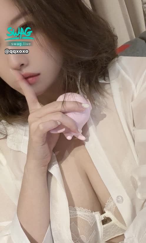 qqxoxo : 5/25（日）22：30 情趣小章魚🐙💦

50w 小章魚高潮誘惑💦

#主題直播 #巨乳 #QQ #G奶