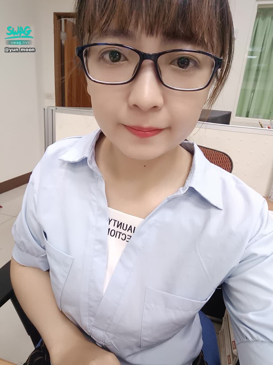 yun_moon : 新的辦公環境~