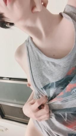lynnbae : 去找點事做少來禍害人間👵🏻
#奶 #露點